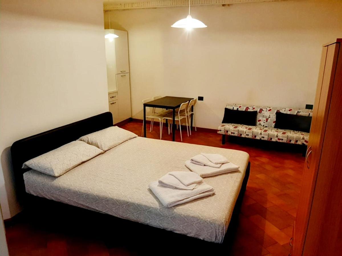 Il Vicolo By Turistica Apartment Domodossola Exterior photo