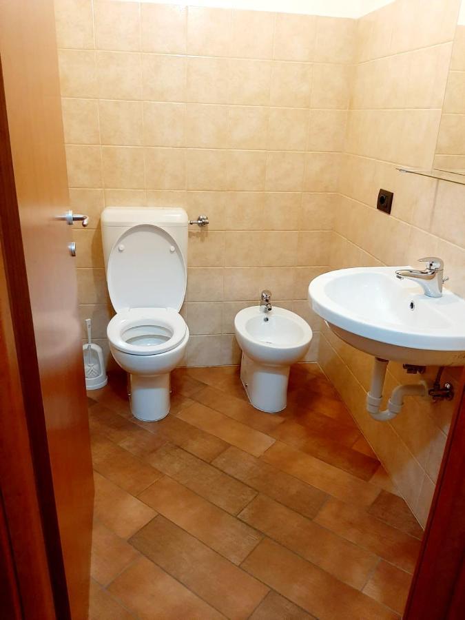 Il Vicolo By Turistica Apartment Domodossola Exterior photo